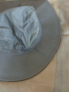 Women's Wide Brim Sun Hat in Light Gray